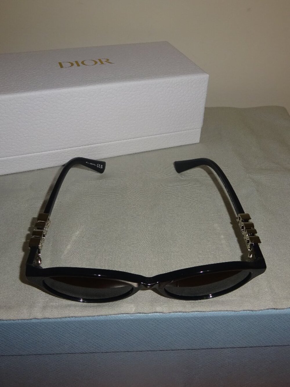 DIOR Sunglasses - Picture 7 of 8